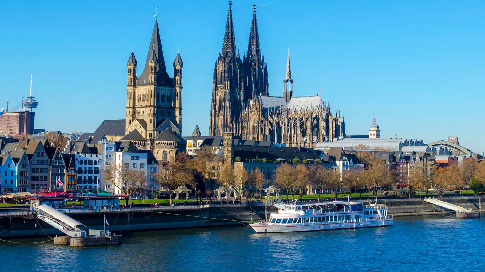 Stedentrip Keulen inclusief  Virtual Reality Tijdreisticket foto 3