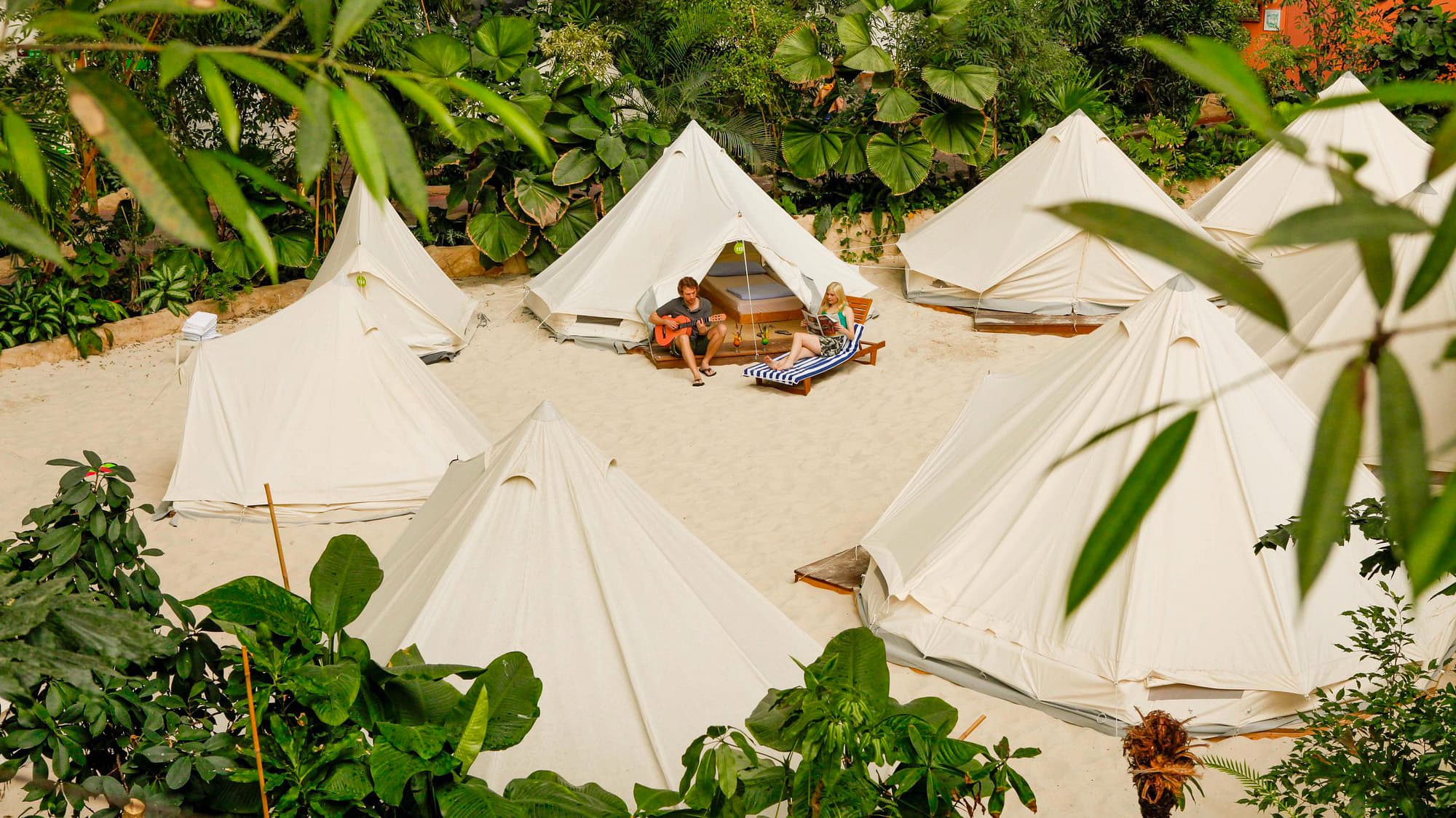 Tropical Island Voucher – Tickets + Resortverblijf foto 1