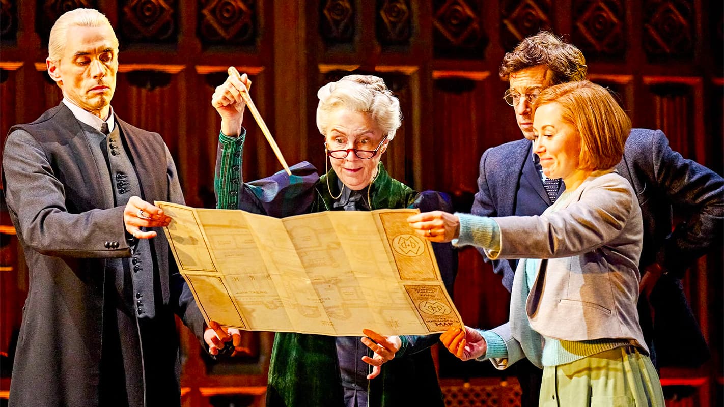 {"en":"Harry Potter Theaterervaring | Tickets & 2 Nachten Verblijf in Londen","nl":"Harry Potter Theaterervaring | Tickets & 2 Nachten Verblijf in Londen","de":"","fr":""} foto 1